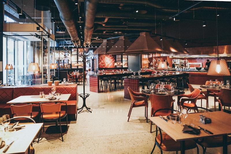 Restaurants & Food